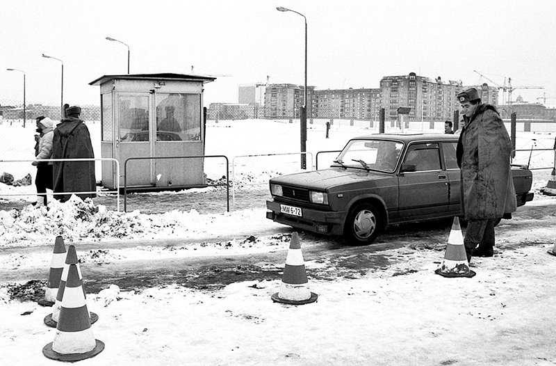 The Fall of the Berlin Wall : 1989  : Personal Photo Projects :  Richard Moore Photography : Photographer : 